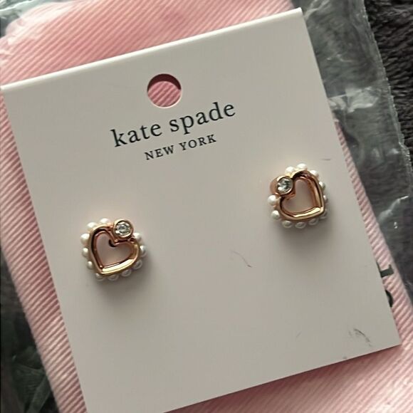 NWT Kate Spade pearl heart studs B2 - Picture 4 of 4
